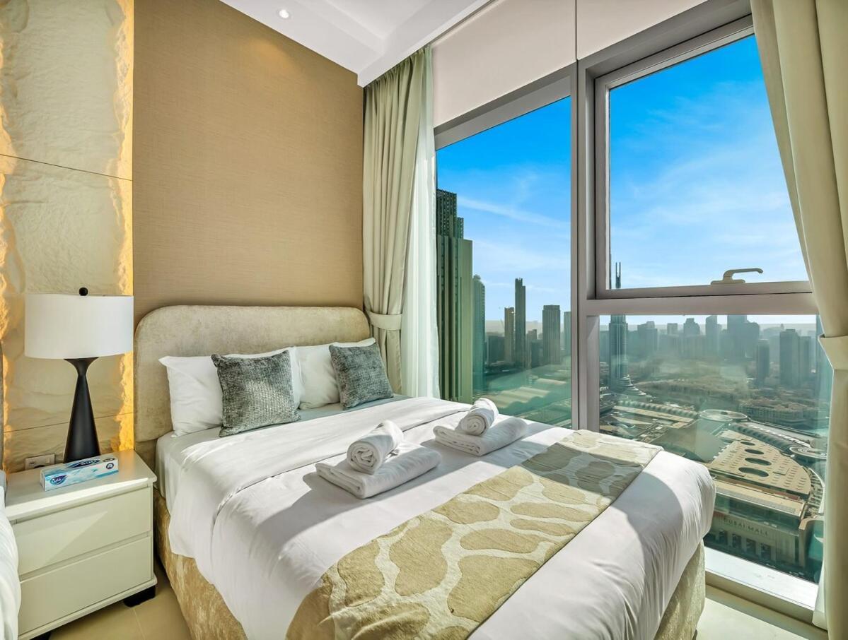 Royal Vista At Downtown Views Ii - Downtown & Burj Khalifa Views - Brand New Luxury 4br Apartment Dubai