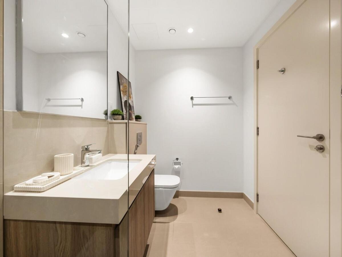 Royal Vista At Downtown Views Ii - Downtown & Burj Khalifa Views - Brand New Luxury 4br Apartment *