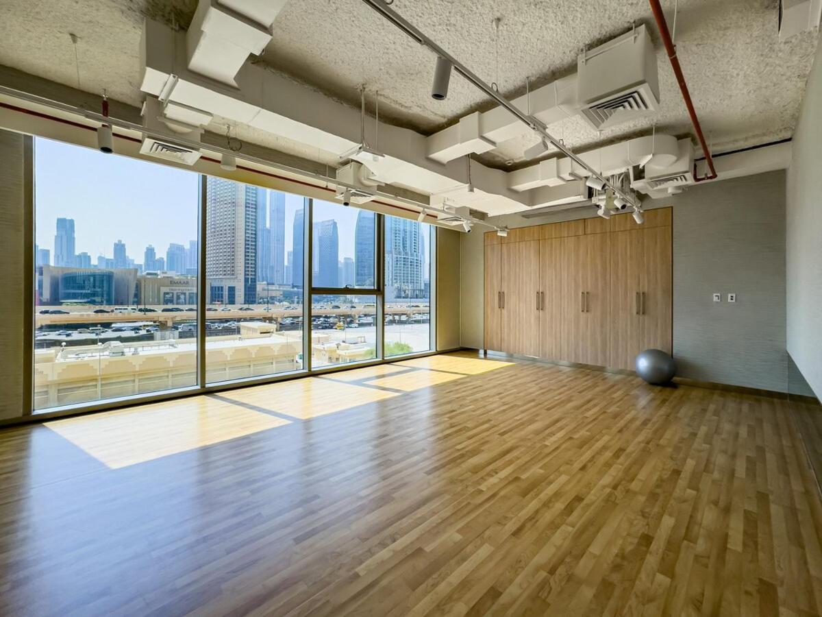 Royal Vista At Downtown Views Ii - Downtown & Burj Khalifa Views - Brand New Luxury 4br Apartment Dubai