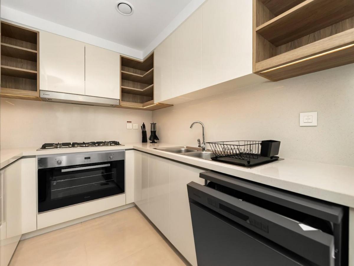 Royal Vista At Downtown Views Ii - Downtown & Burj Khalifa Views - Brand New Luxury 4br Apartment Dubai