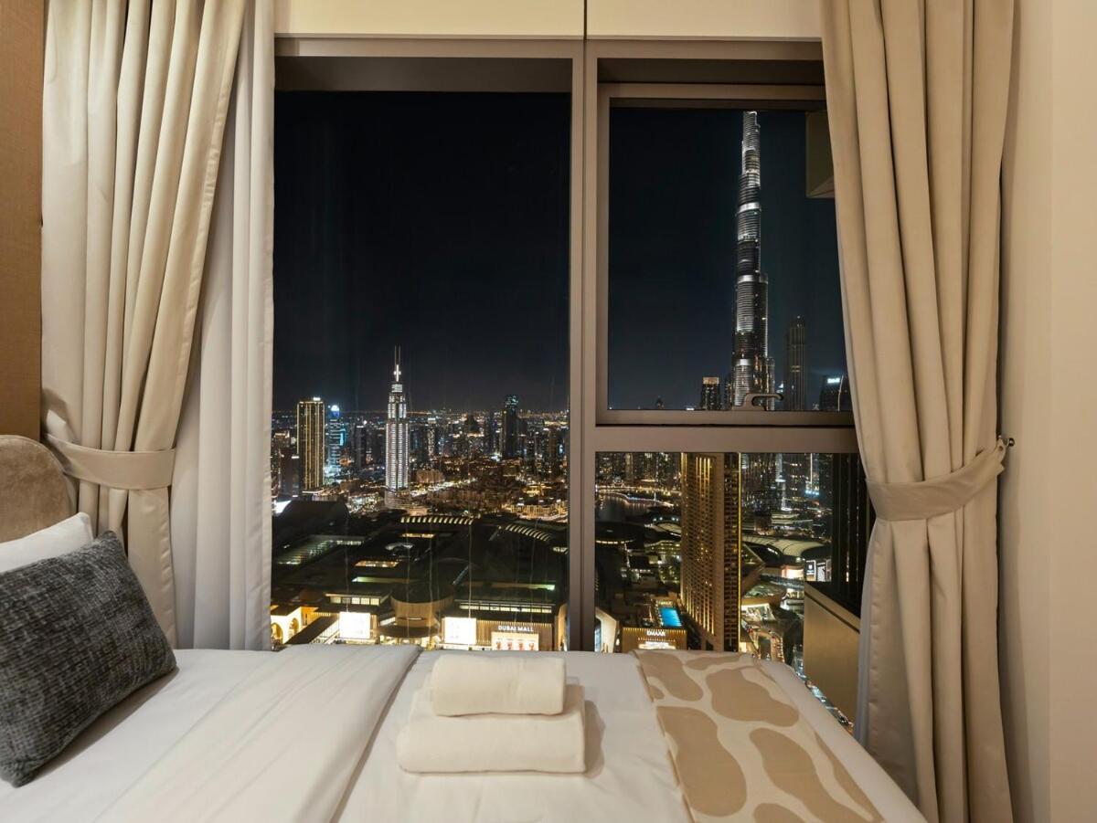 Royal Vista At Downtown Views Ii - Downtown & Burj Khalifa Views - Brand New Luxury 4br * Dubai
