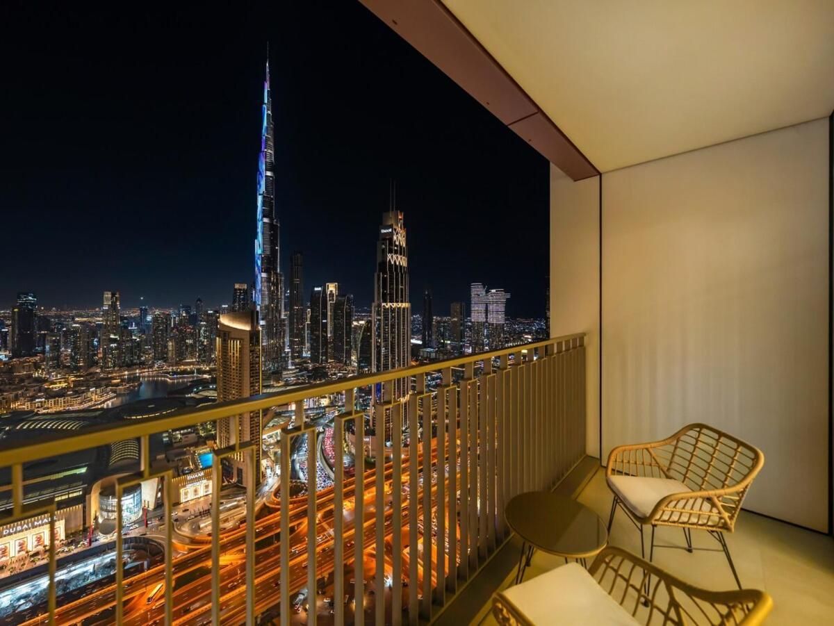 Royal Vista At Downtown Views Ii - Downtown & Burj Khalifa Views - Brand New Luxury 4br Dubai